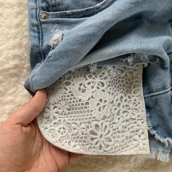 patterned pocket ropes shorts - Picture 5 of 5